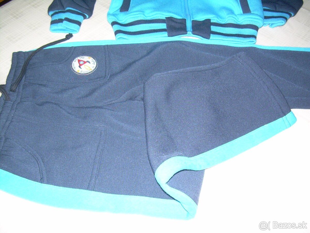 dětské deštníčky, kostýmy, teplákovka - 17