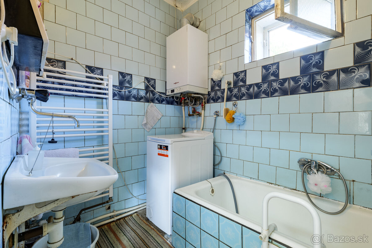 Na predaj 3-izb. rodinný dom, garáž a 30a pozemok | Moldava - 17