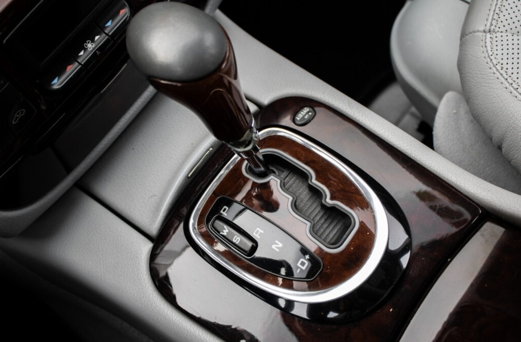 Mercedes-Benz S-triedy 500 (2000) - 17