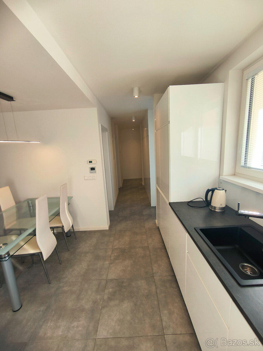 Iba u nás 2i BEZRUČOVA RESIDENCE,balkón,loggia,garáž.státie - 17