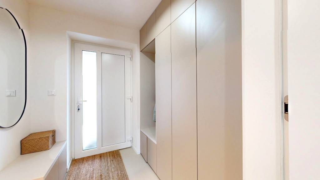 Novozariadený rodinný dom s veľkými spálňami i šatníkom pri - 17