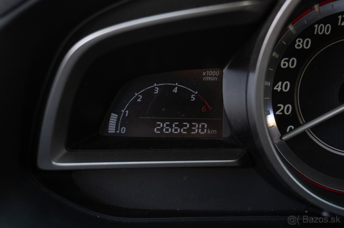 Mazda 3 2.2 Skyactiv -D150 Attraction - 17