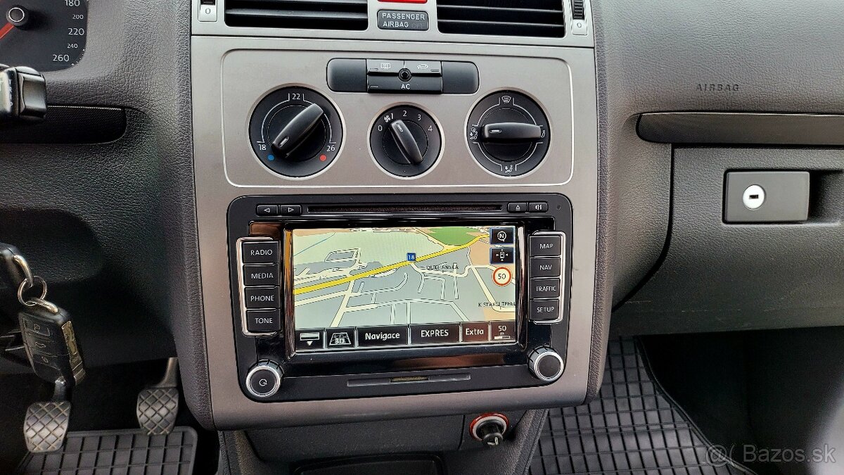 Volkswagen Touran 1.9 TDI-77 kw - 17