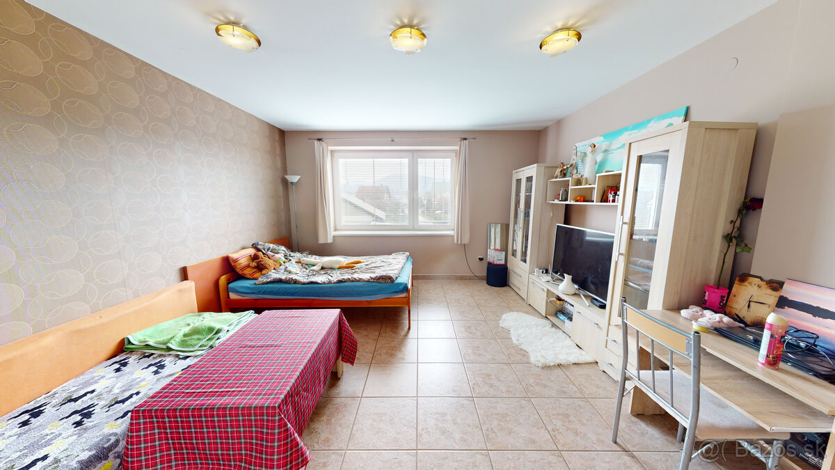 BartanusReality - Na predaj rozmerný rodinný dom s pozemkom - 17