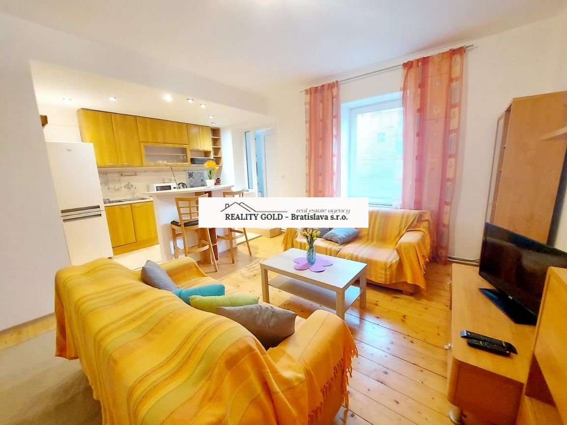 Investičná nehnuteľnosť - Polyfunkčný objekt v Starom Meste, - 17