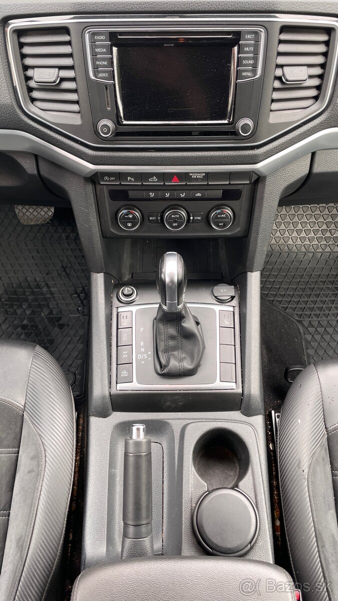 VOLKSWAGEN ANAROK V6 - NA PREDAJ / NA SPLATKY - 17