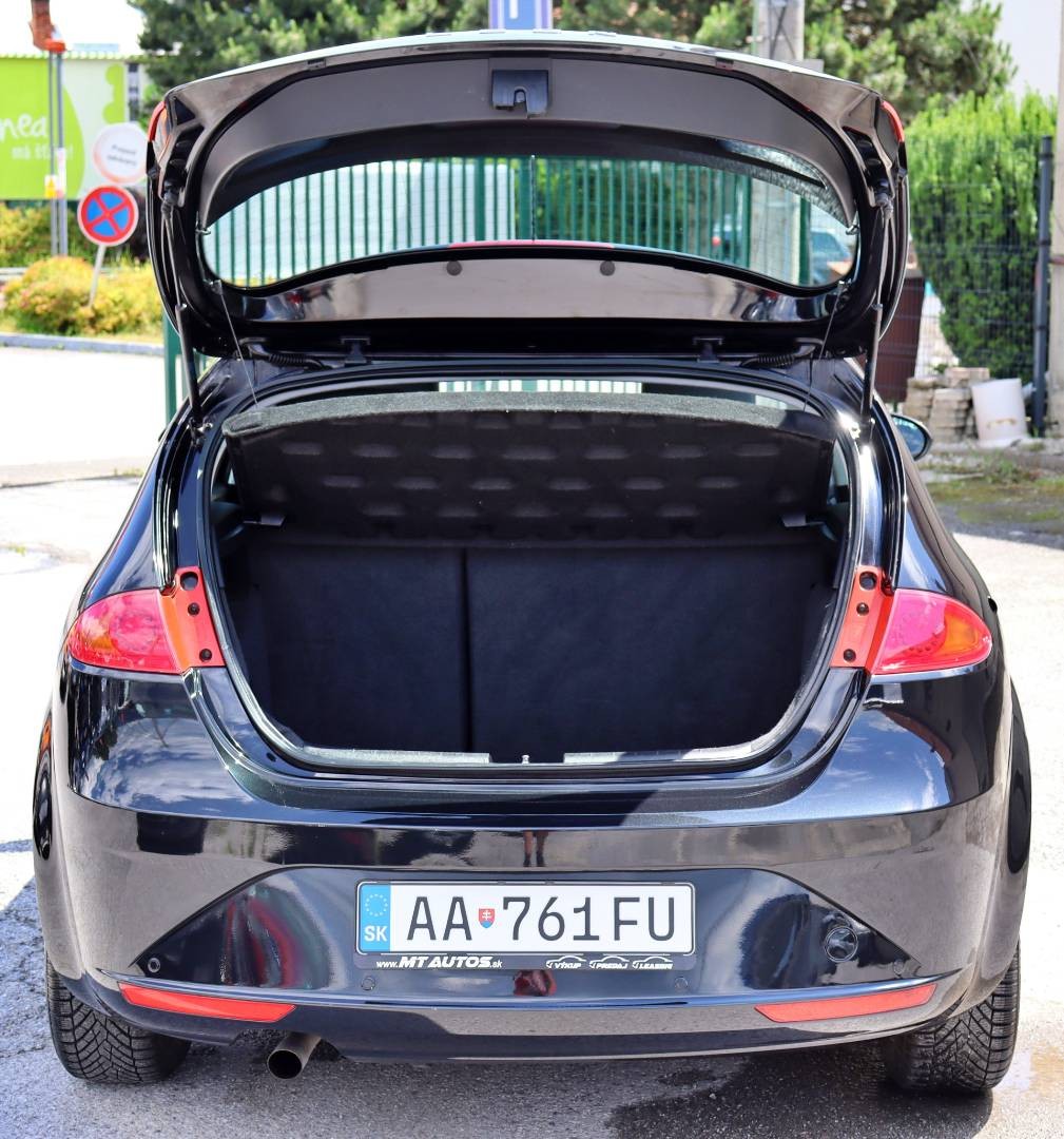 Seat Leon 1.6 TDI REFERENCE - 17