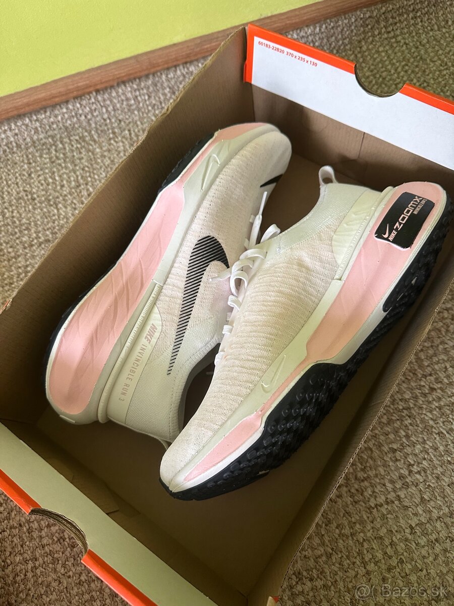 Bežecké tenisky Nike Invincible Run 3 - 17