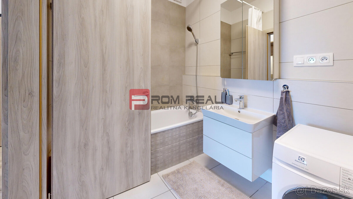 REZERVOVANÉ Na PREDAJ 2-izbový byt s balkónom v tehlovej no - 17