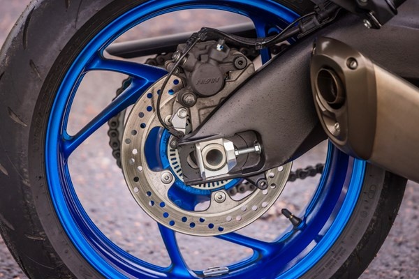 Suzuki gsx-s 1000 gt - 17