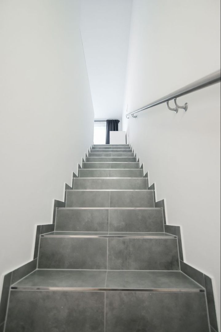 2-izbový byt s predzáhradkou aj parkovaním – pocit domu za c - 17