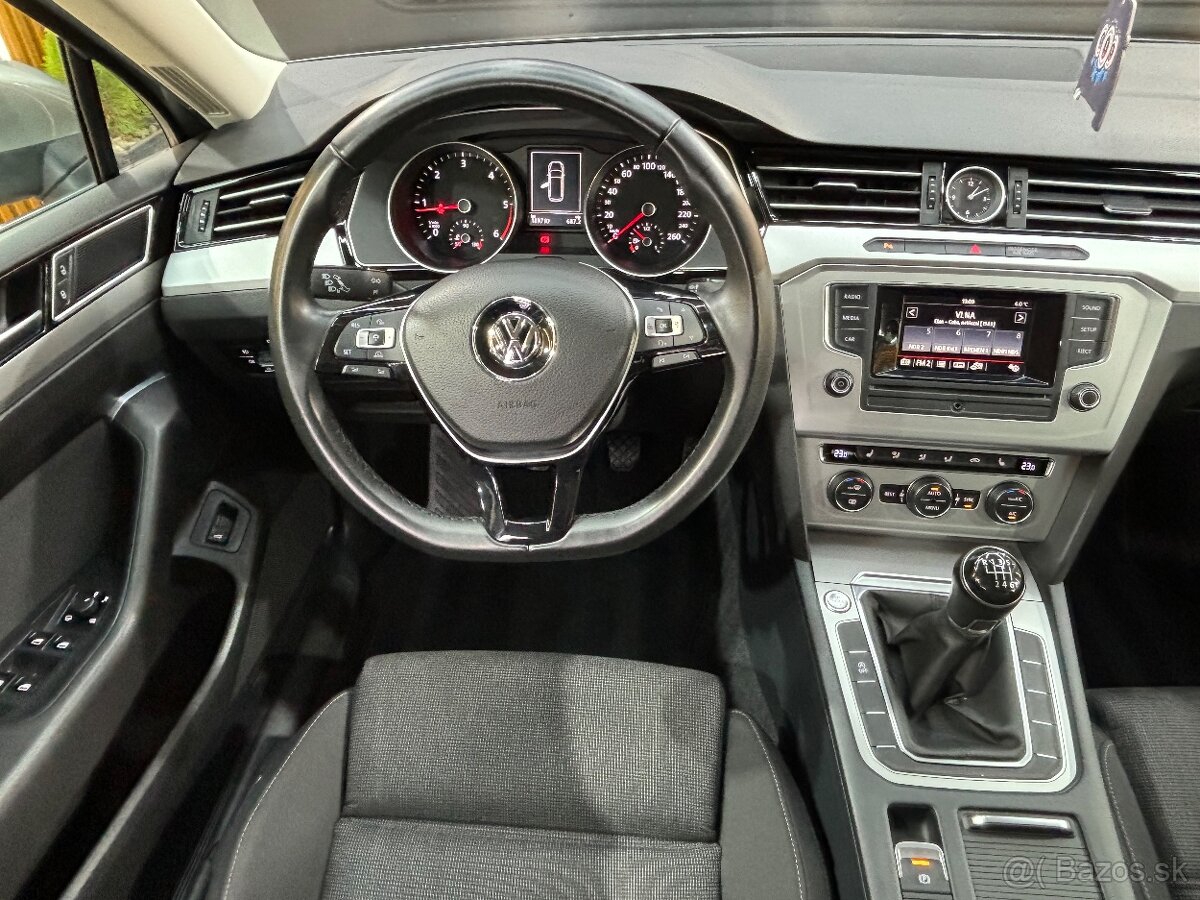 Volkswagen Passat Variant 2.0 TDI Comfortline - 17
