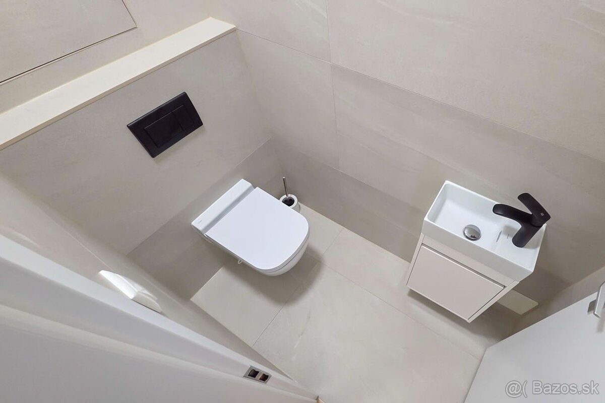 Prenájom: priestranný 3-izb.byt v Poprade s garážovým státím - 17