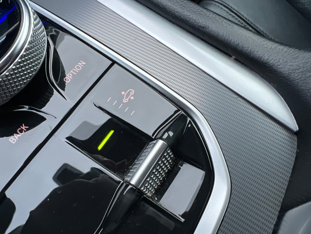 BMW X6 M-PACKET xDrive 30d 210kw mHEV A/T - 17