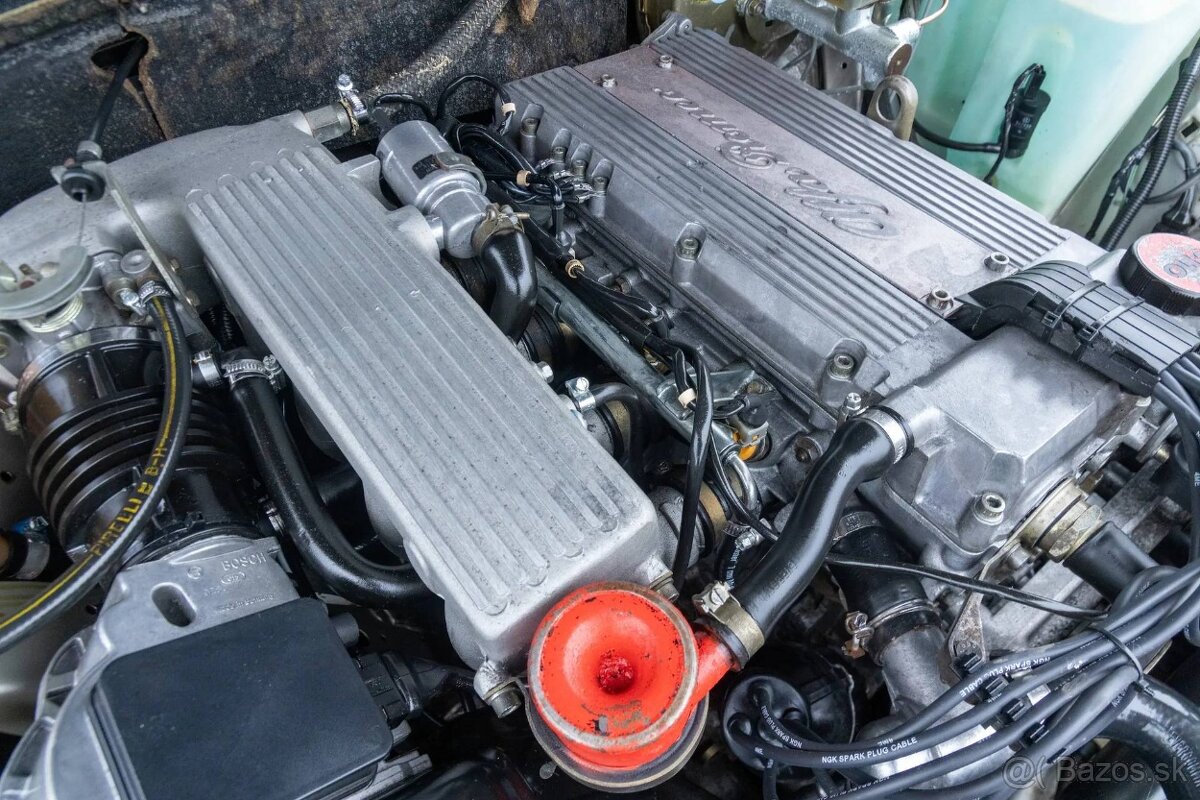 Alfa Romeo 75 2.0 Twin Spark - 17