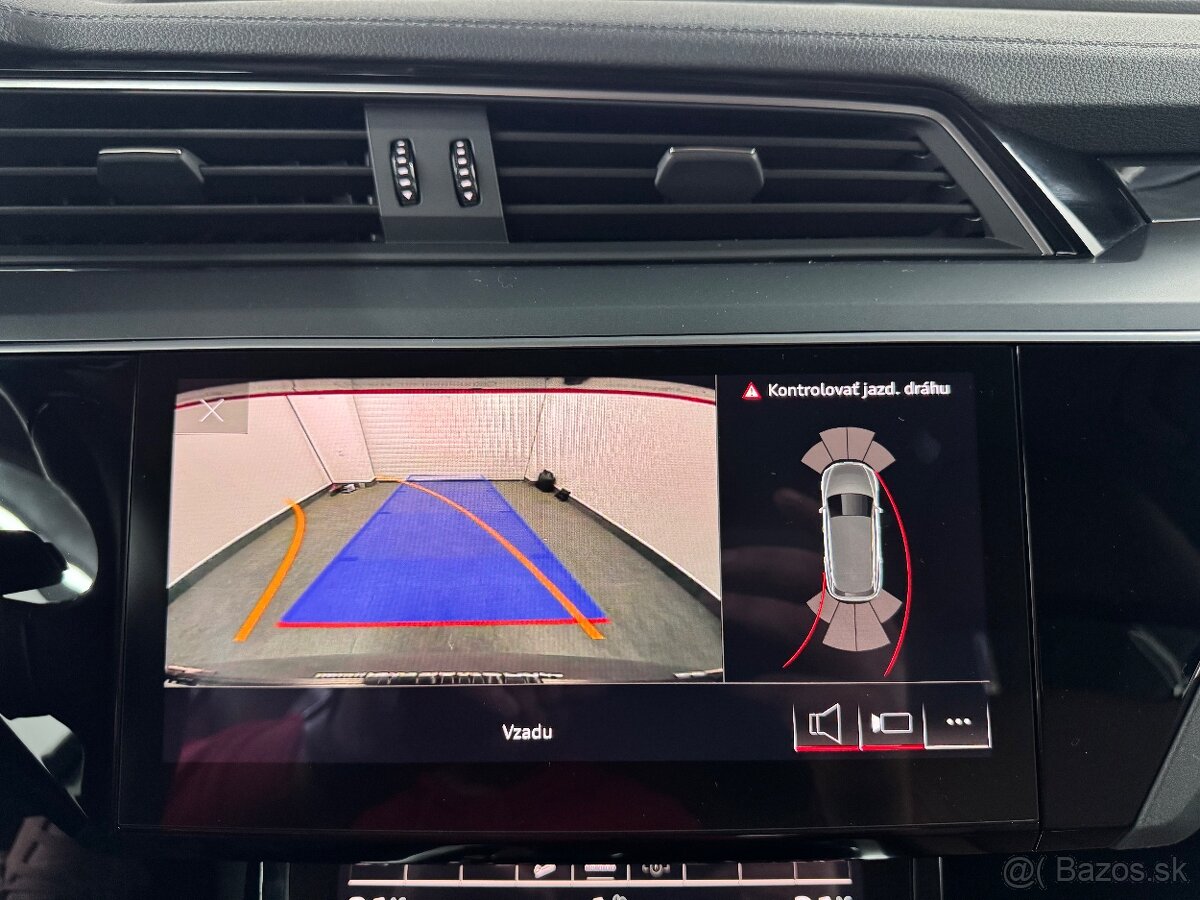 E-TRON 230KW 66000km ODPOČET DPH - 17