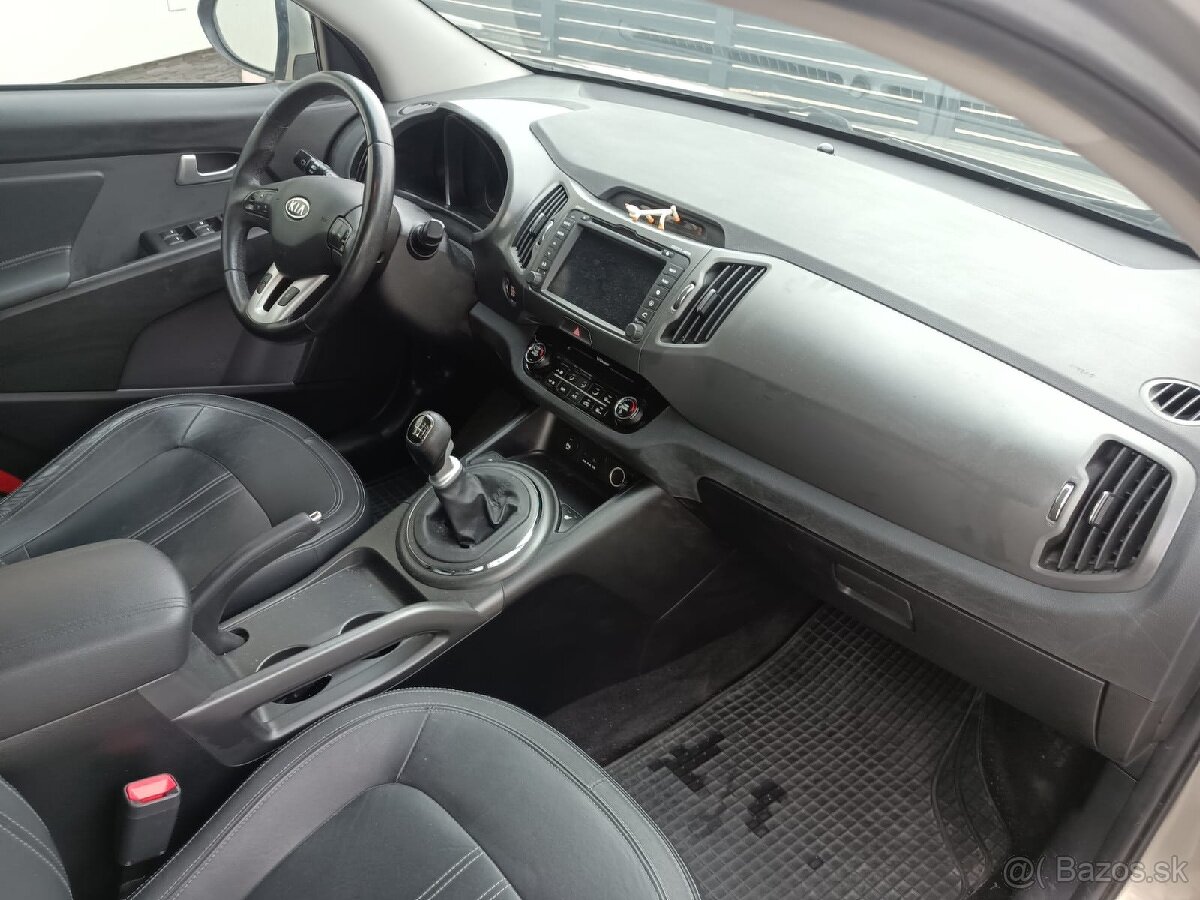 KIA SPORTAGE 1.7 CRDI - 17