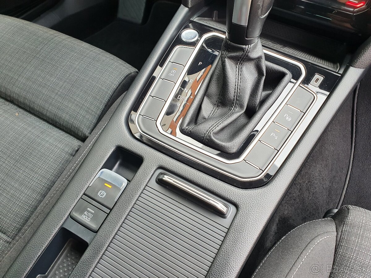VW Passat B8 Variant 2.0TDI 147kW DSG - záruka Autodraft - 17