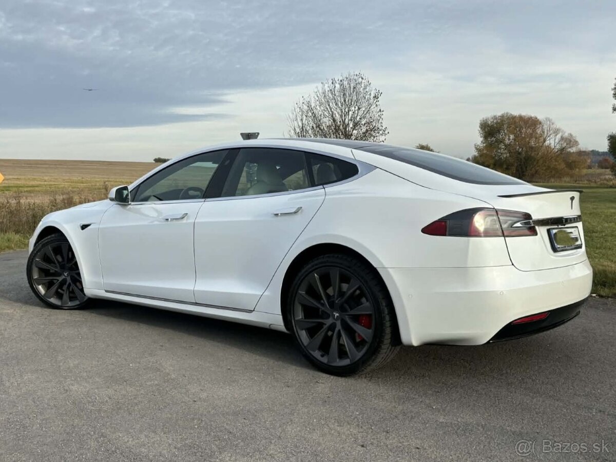 Tesla Model S Raven Performance 2020 DPH - 17