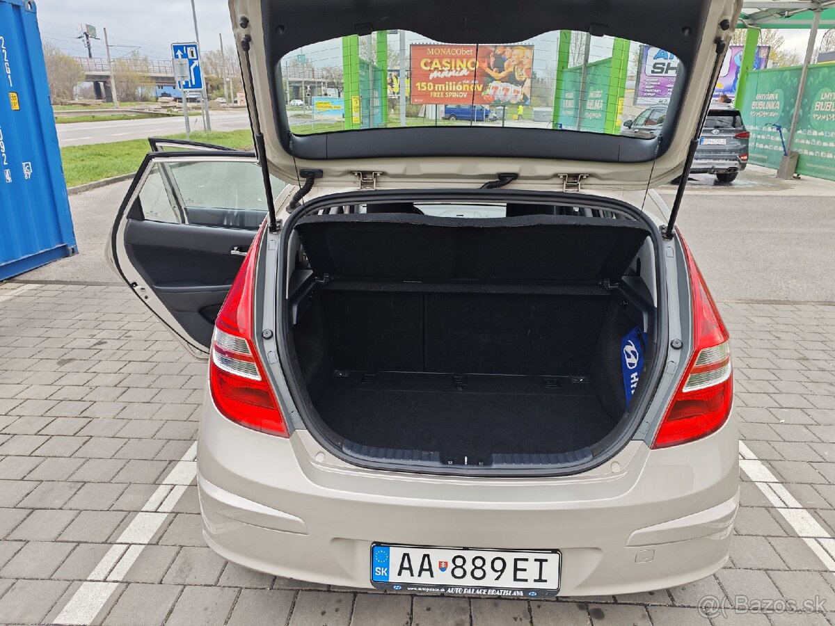 Hyundai I30 85KW 1.6 Crdi 169 tis.km - 17