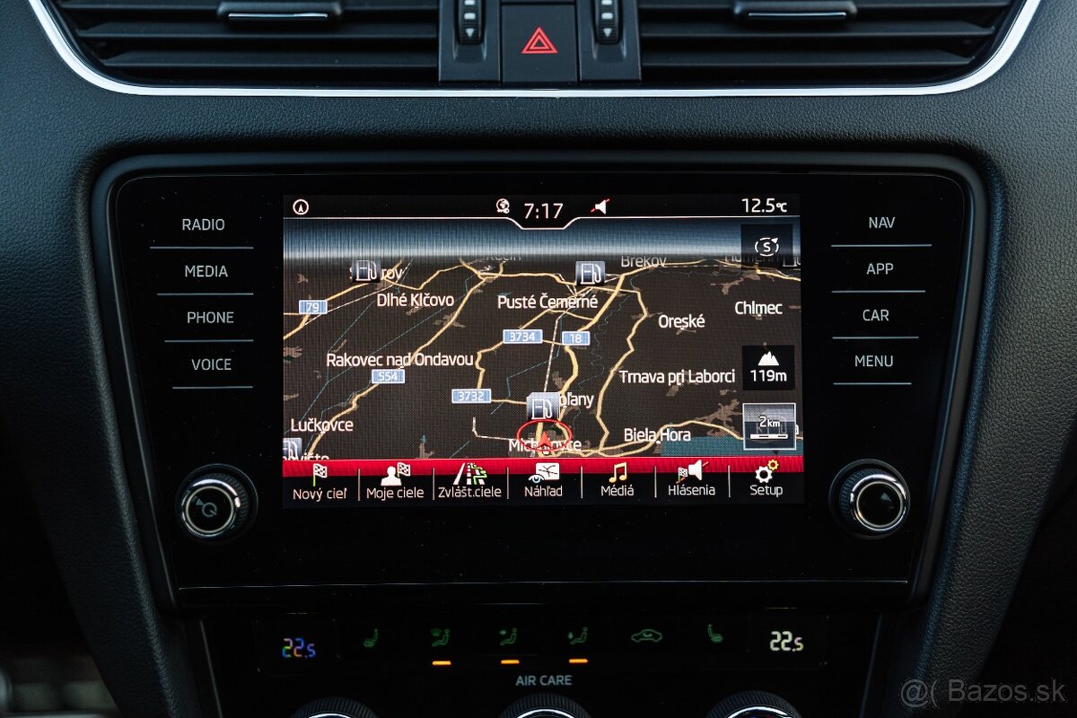 Škoda Octavia Combi 2.0 TDI RS DSG - 17