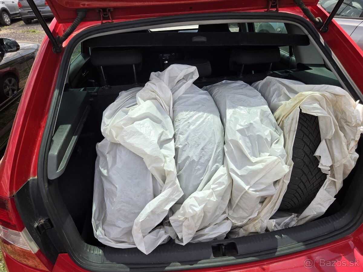 Škoda Rapid Spaceback Šport 1, 2 TSi - 17