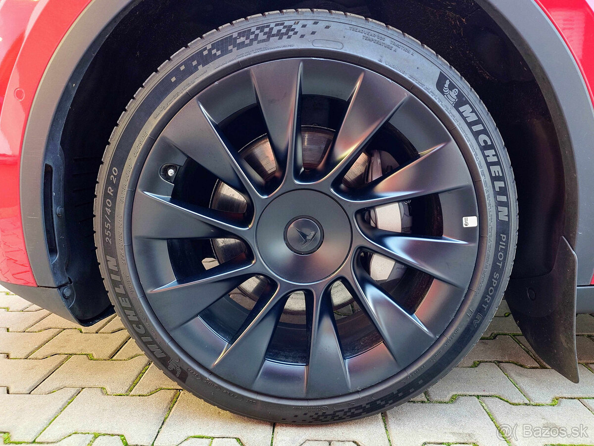 Tesla Model Y 2022 Dual Motor Long Range 378 kW - 17