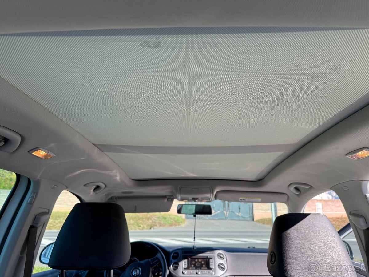 Volkswagen Tiguan 2.0 TSI 4MOTION - 17