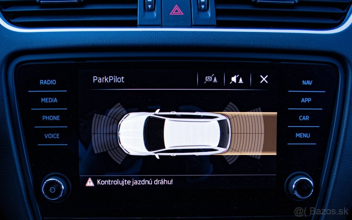 Škoda Octavia Combi SCOUT 4x4 2.0 TDI DSG - 17