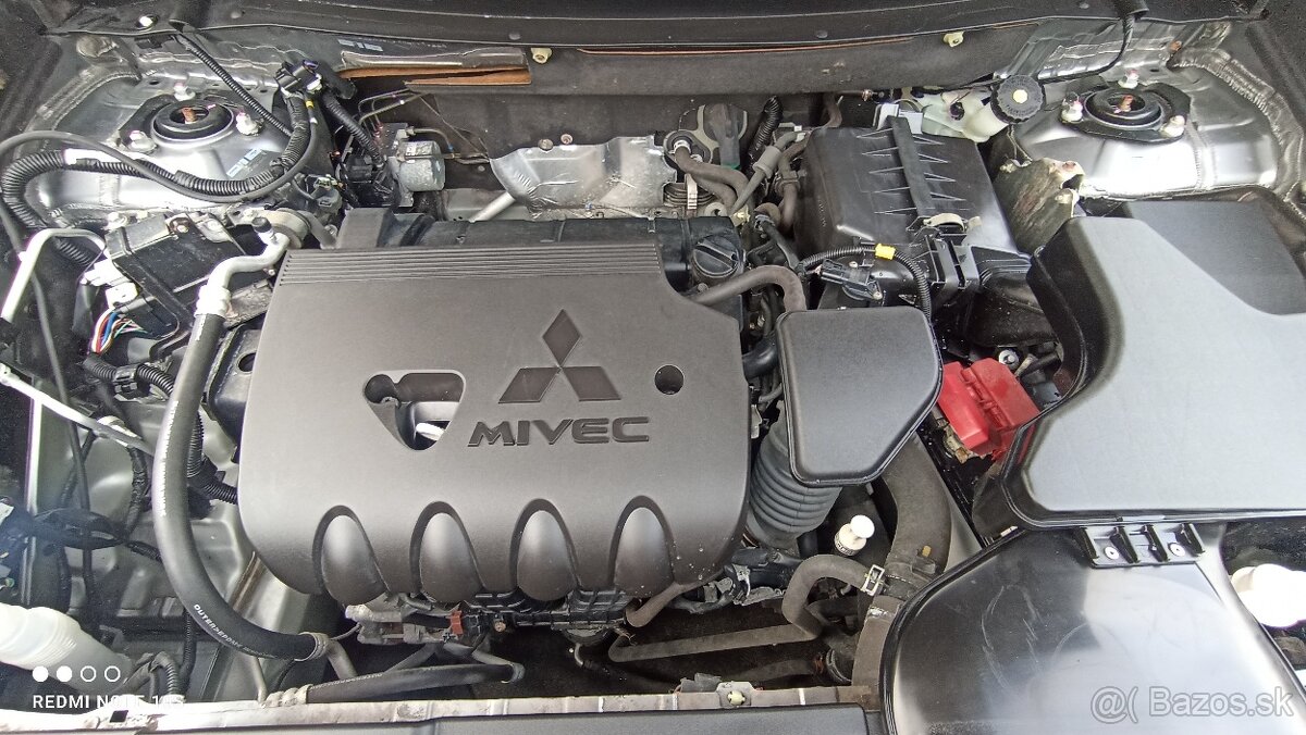 MITSUBISHI OUTLANDER 2,0 MIVEC 4WD CVT SPIRIT - 17