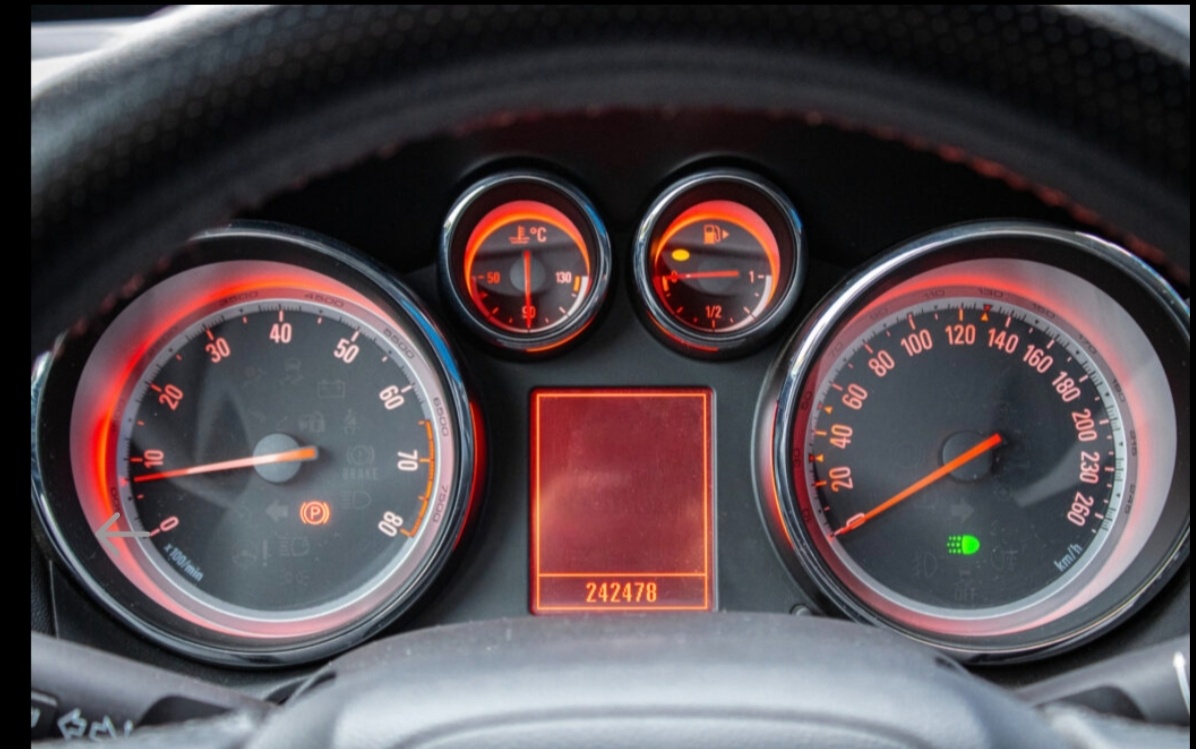 Opel Astra 1.4 Turbo - 17