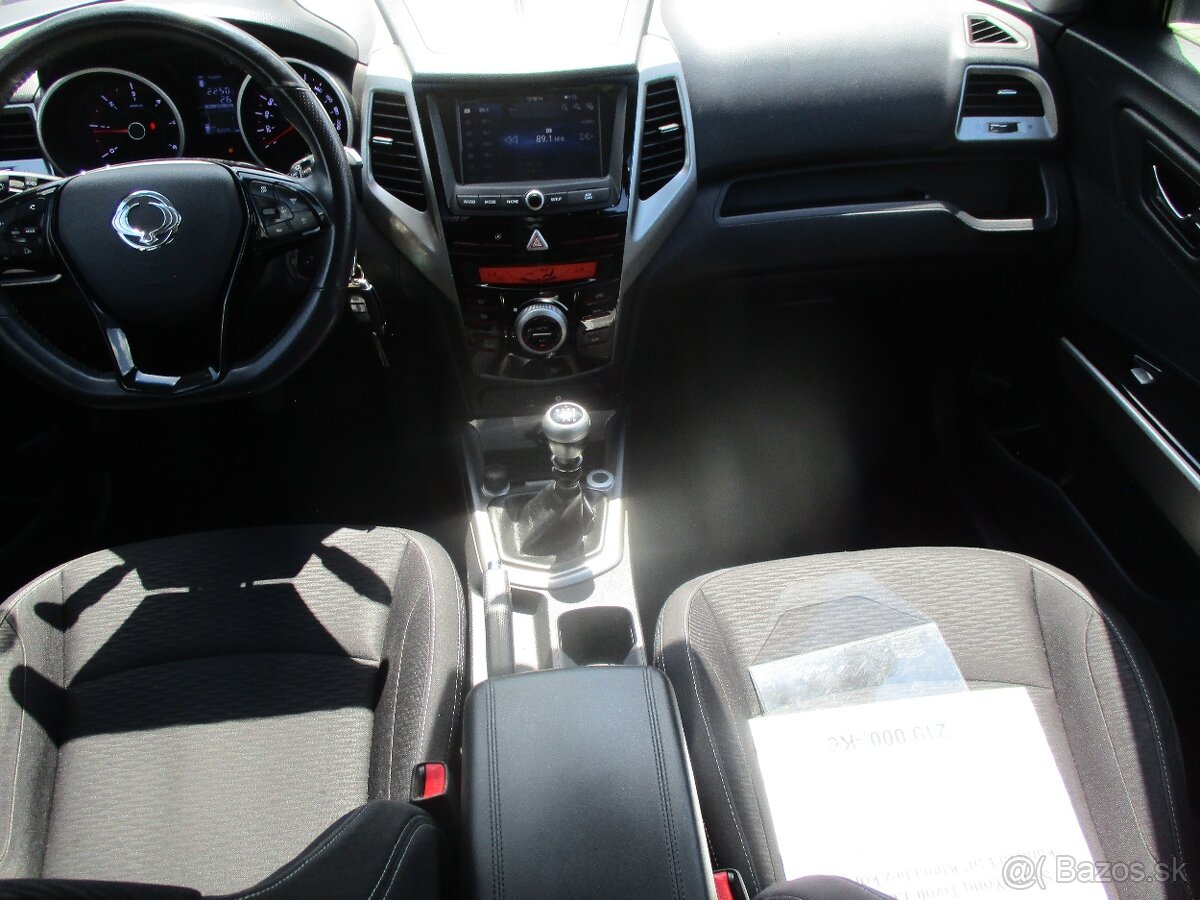 SSANGYONG TIVOLI 1,6e-XDi kamera ESP 2019 - 17