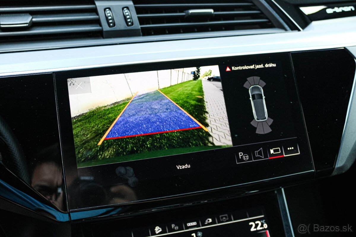 Audi E-tron 55 quattro S line - 17