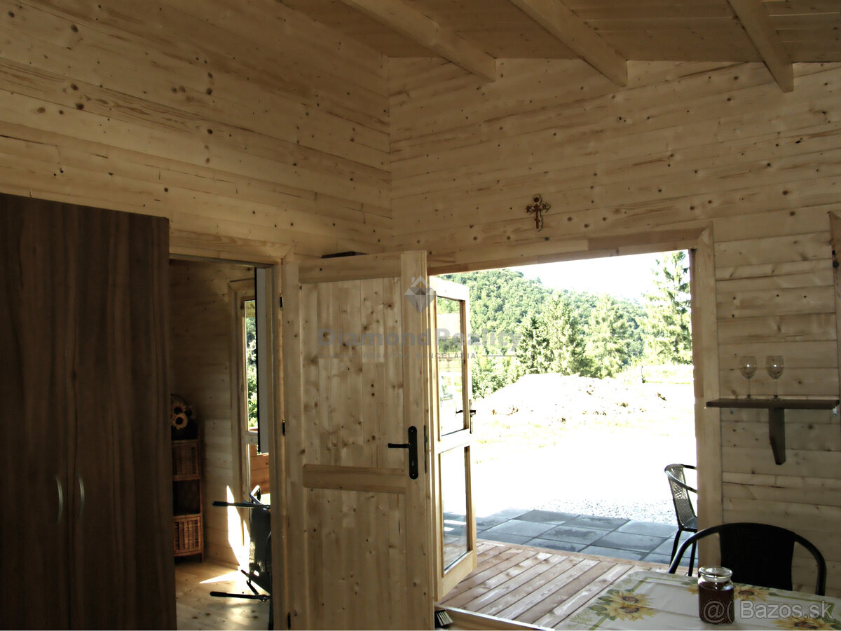 Zrub s pozemkom v Slovinkách, lesy, v zime sneh - 17