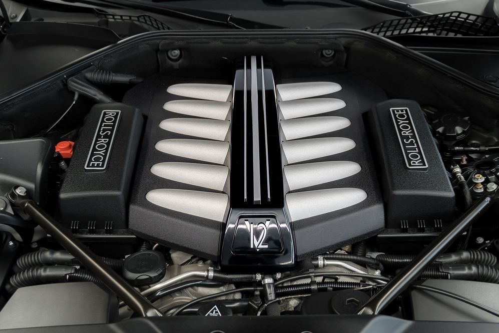 Rolls Royce Ghost maximální výbava najeto 68.tis km - 17
