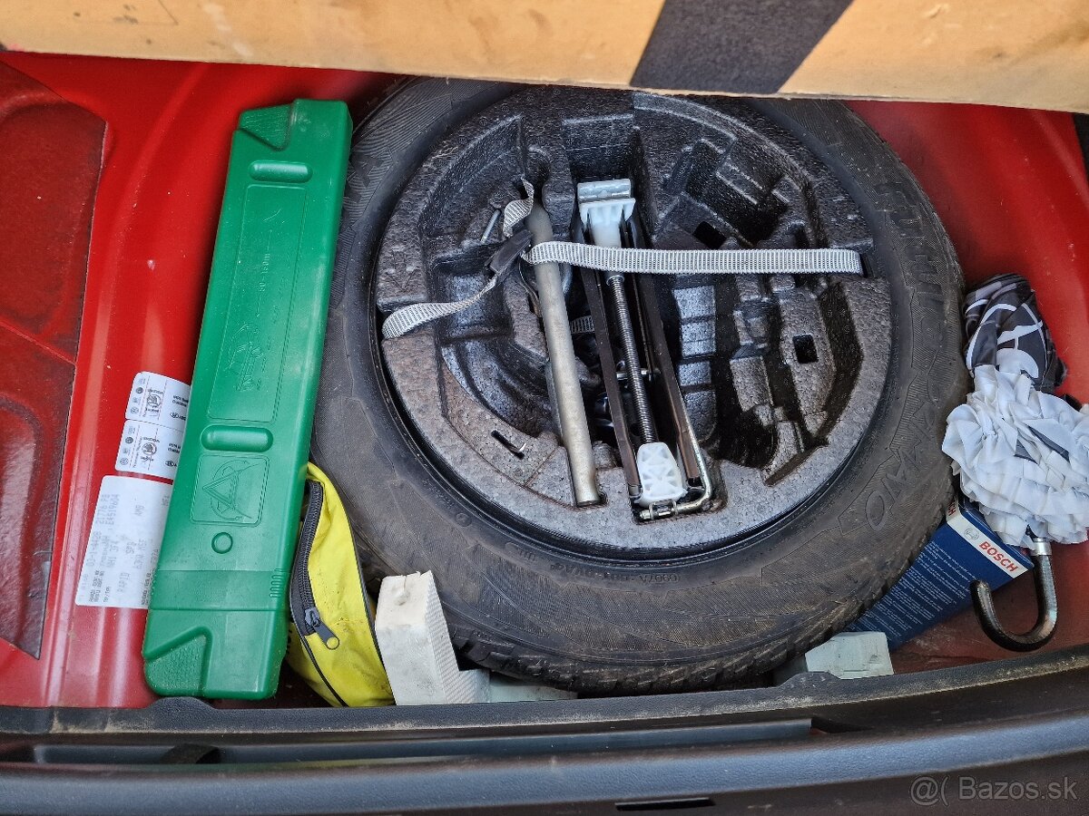 Škoda Rapid Spaceback 1.2 TSi 86k M5 Ambition (benzín) - 17