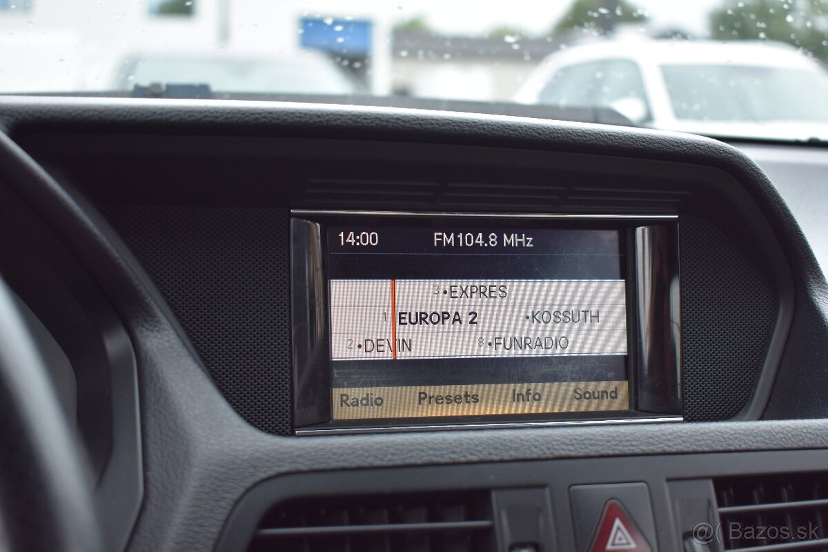 Mercedes-Benz E trieda Kupé 350 CDI Blue - 17