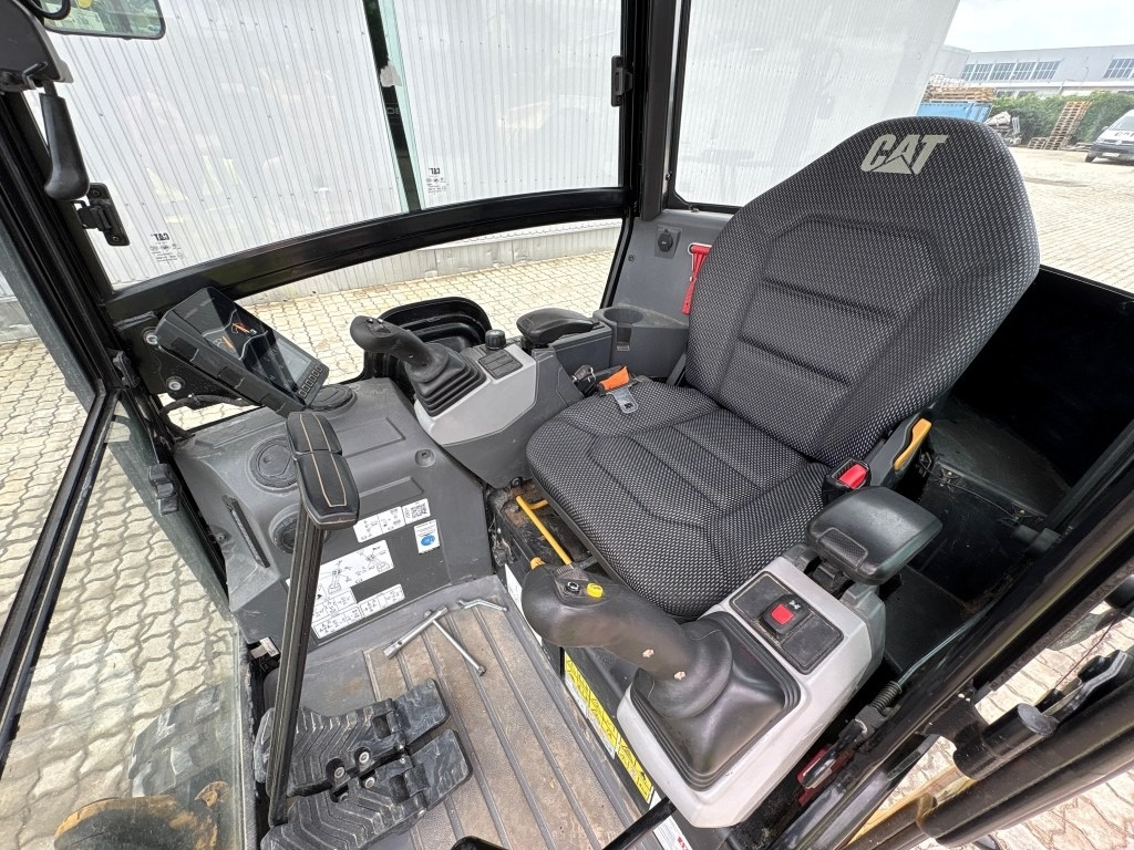 Caterpillar CAT 301.8 na prodej - 17