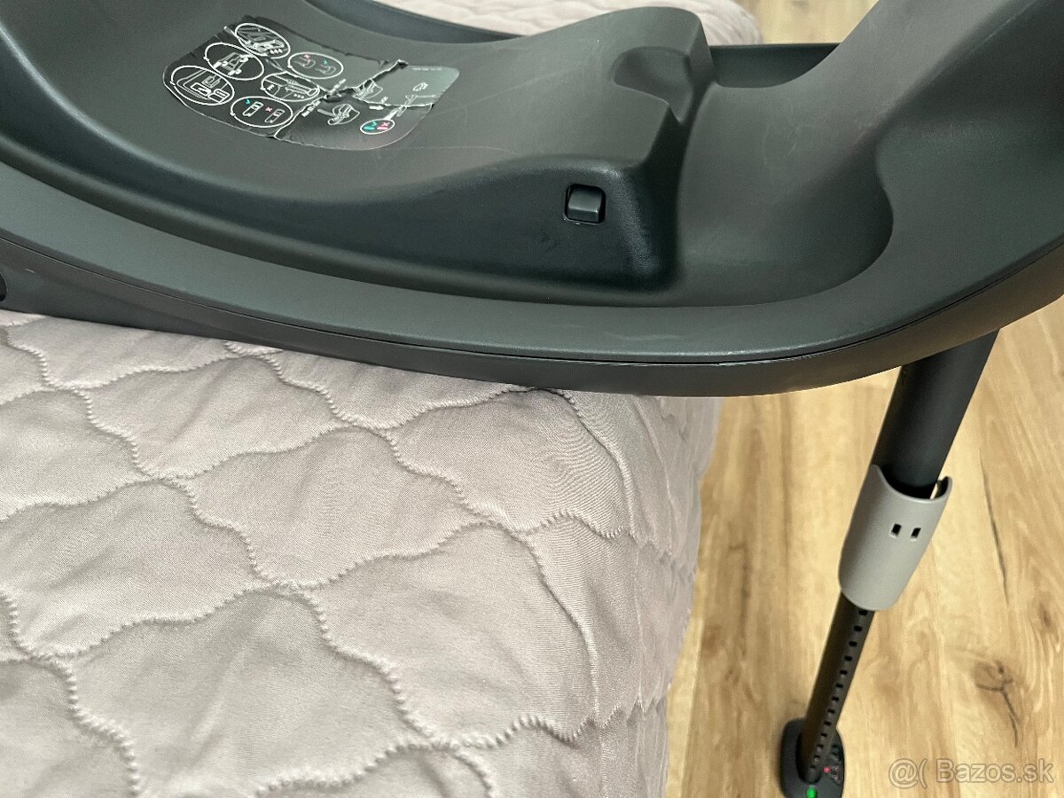 Autosedačka +základňa Cybex Aton B2 - 17