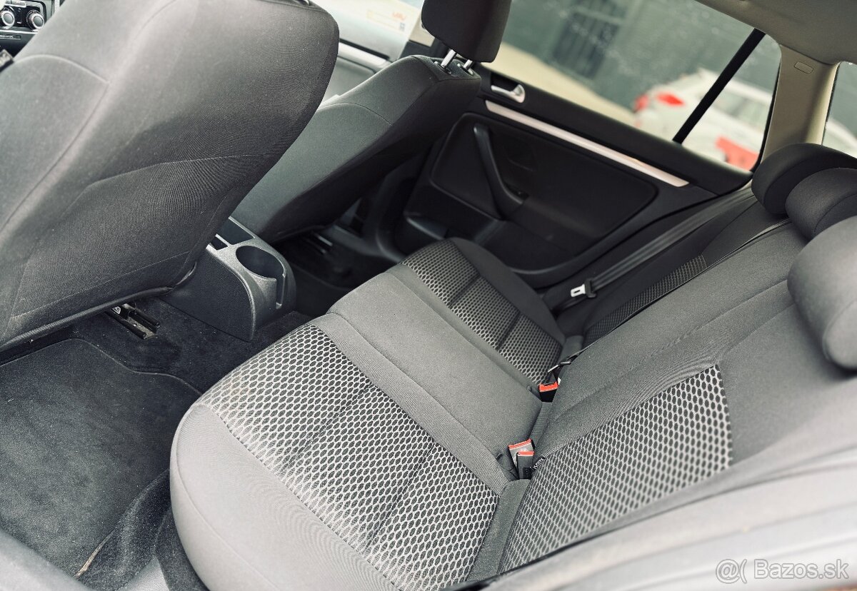 Volkswagen Golf VI 1.6 Variant / TDI 77 kW - 17