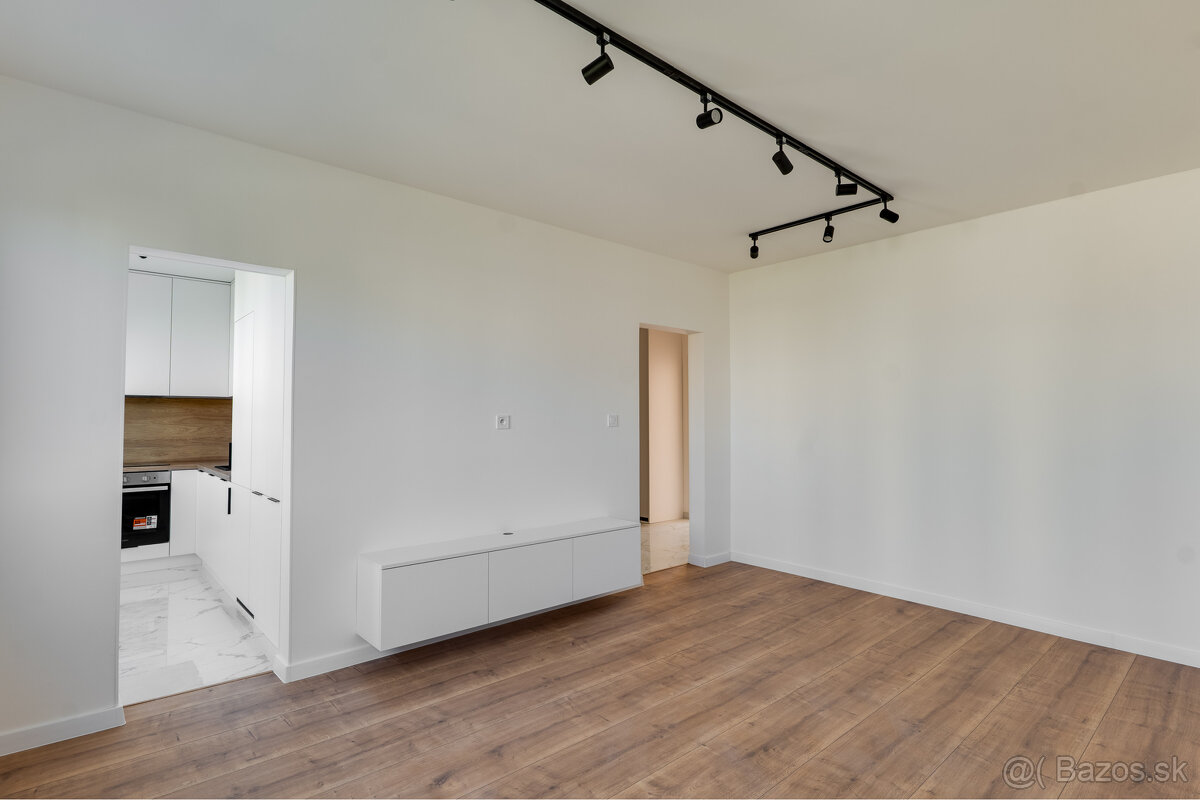3-izbový byt - kompletná rekonštrukcia | TOP lokalita Košice - 17