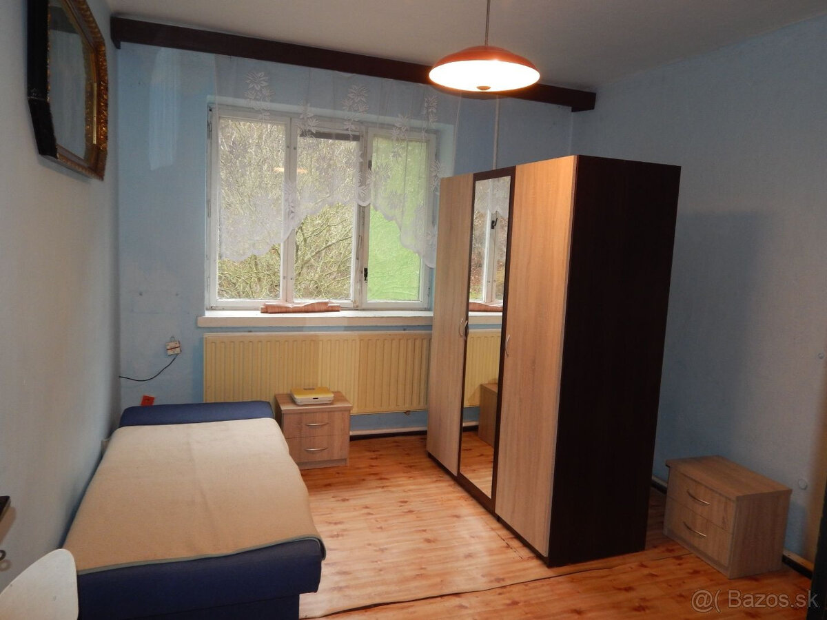 SPEKTRUM REALITY - Na Predaj rodinný dom s pozemkom 1385 m2, - 17