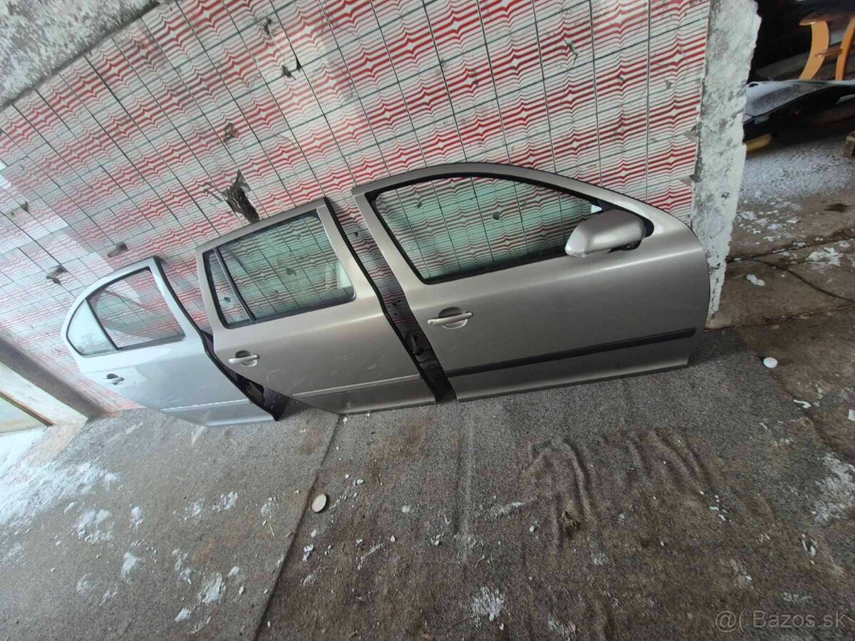 Dvere Škoda Octavia 2, facelift aj predfacelift - 17