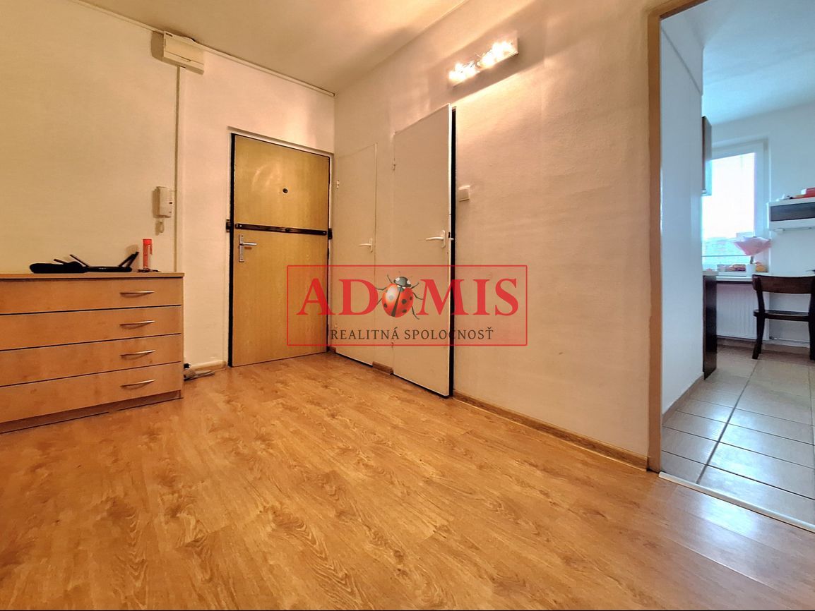 ADOMIS - predám 3-izb byt, balkón, Humenská ul.,Košice - Ter - 17