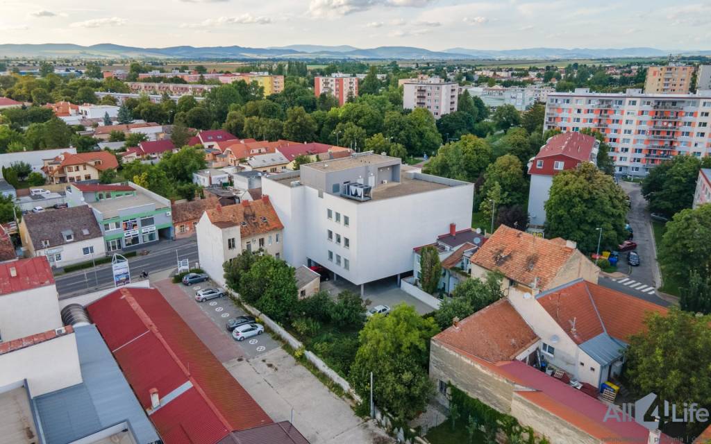 Investičná príležitosť: Moderná budova na bytový projekt v P - 17