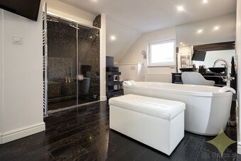 Luxus v kúpelnom mestečku pri Banskej Štiavnici. - 17