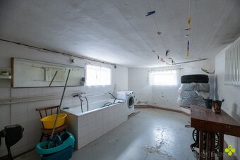 PEKNÝ RODINNÝ DOM KANIANKA 540 M2 - 17