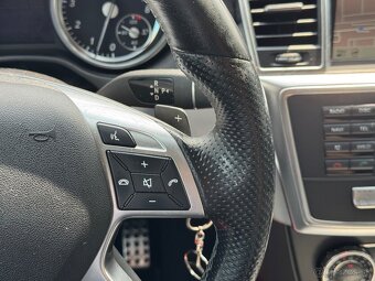 Mercedes-Benz ML500 - 17