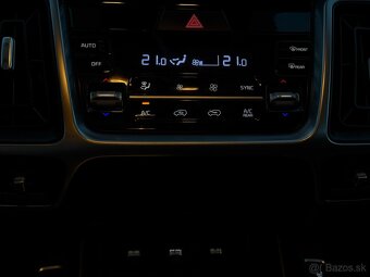 Kia Sorento 2.2 CRDi 7-miestne, Automat, Adaptiv tempomat - 17