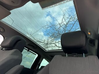 Peugeot 5008 1.6 HDI - 17